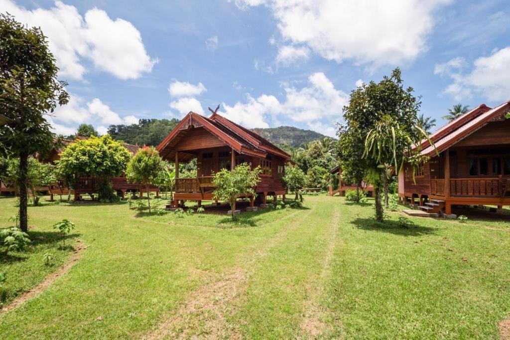 Oyo 1143 Phet Luran Thai Resort Kohchang Koh Chang Zewnętrze zdjęcie
