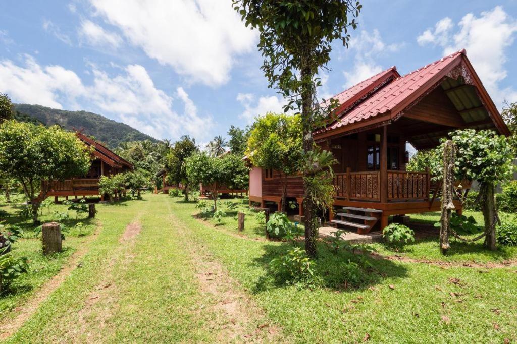 Oyo 1143 Phet Luran Thai Resort Kohchang Koh Chang Zewnętrze zdjęcie