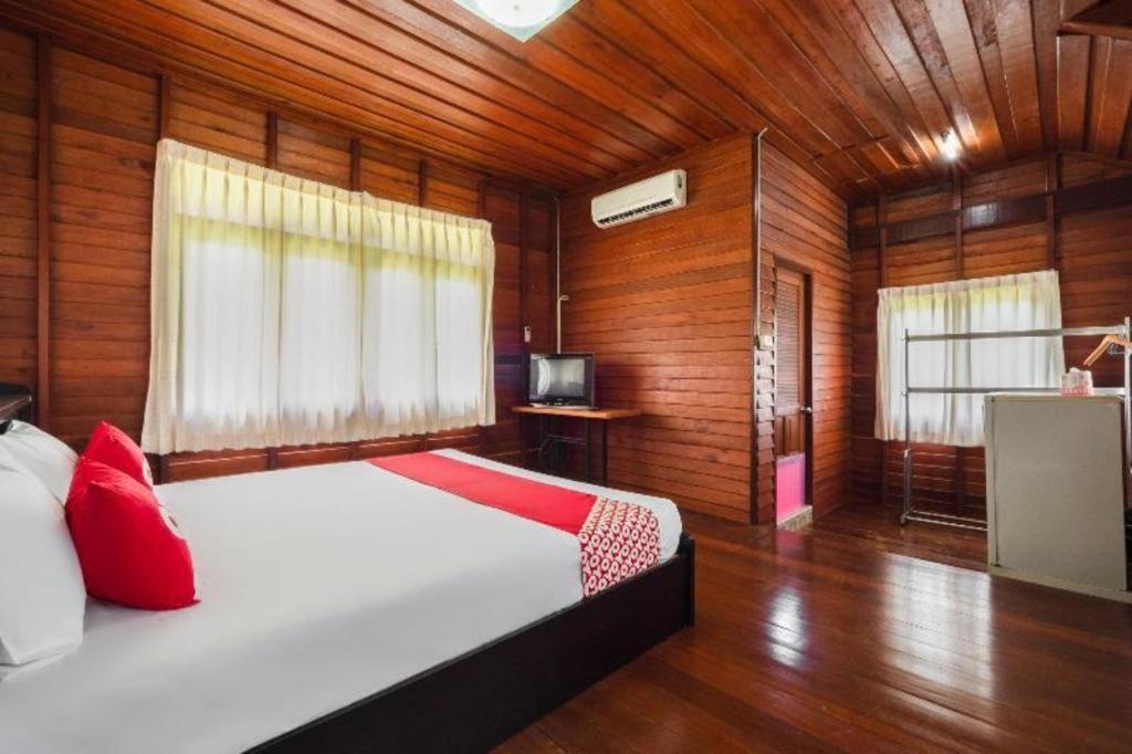Oyo 1143 Phet Luran Thai Resort Kohchang Koh Chang Zewnętrze zdjęcie