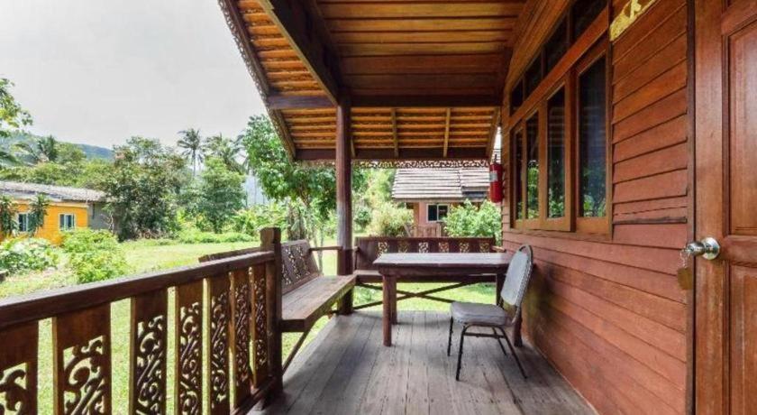 Oyo 1143 Phet Luran Thai Resort Kohchang Koh Chang Zewnętrze zdjęcie